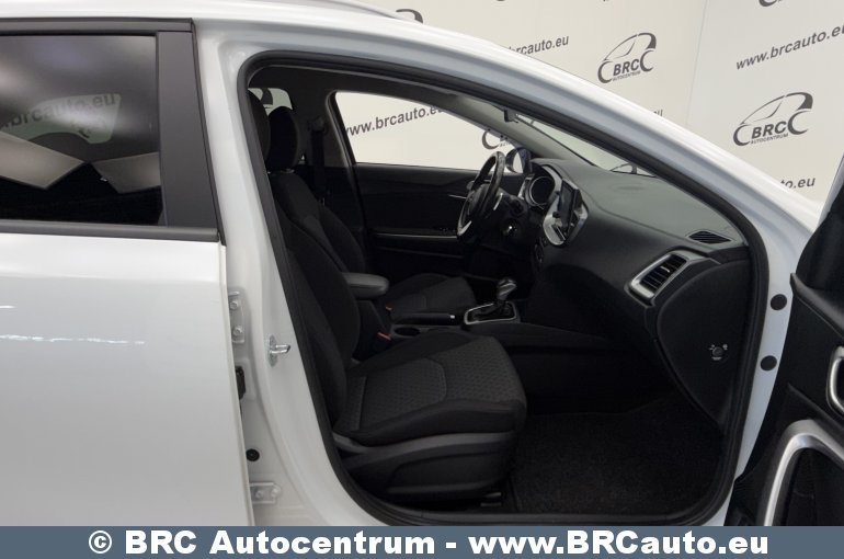 Kia Ceed SW 1.5 T-GDI LX Plus Automatas 2023