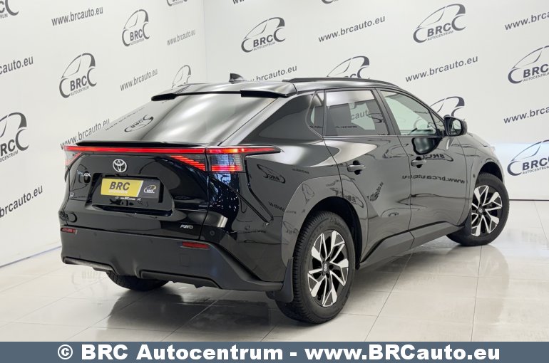 Toyota BZ4X XLE AWD Automatas 2023