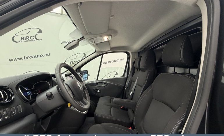 
								Renault Trafic 2.0dCi Automatas 2021 full									