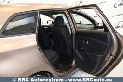 
										Hyundai i30 1.4 CRDi BlueDrive Tourer 2012 full									