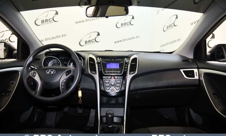 
								Hyundai i30 1.4 CRDi BlueDrive Tourer 2012 full									