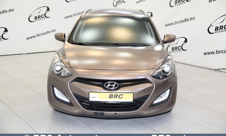 
								Hyundai i30 1.4 CRDi BlueDrive Tourer 2012 full									