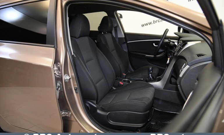 
								Hyundai i30 1.4 CRDi BlueDrive Tourer 2012 full									