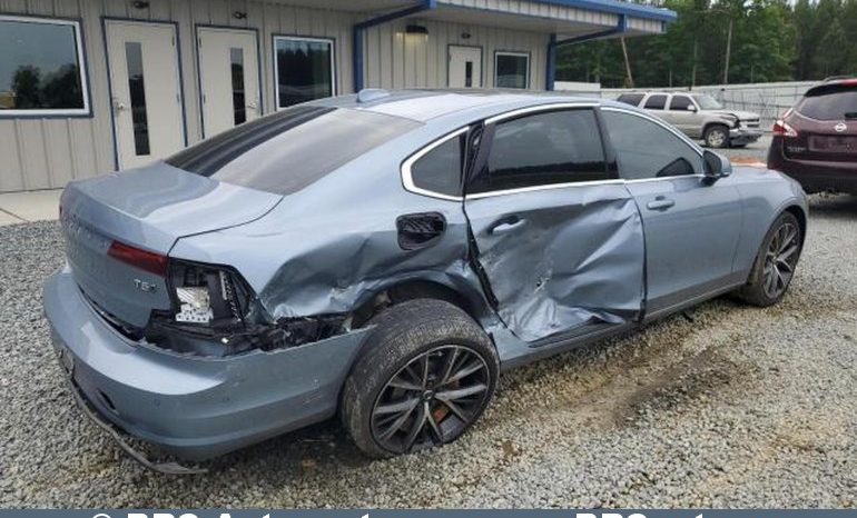 
								Volvo S90 T5 AWD Mommentum Automatas 2018 full									