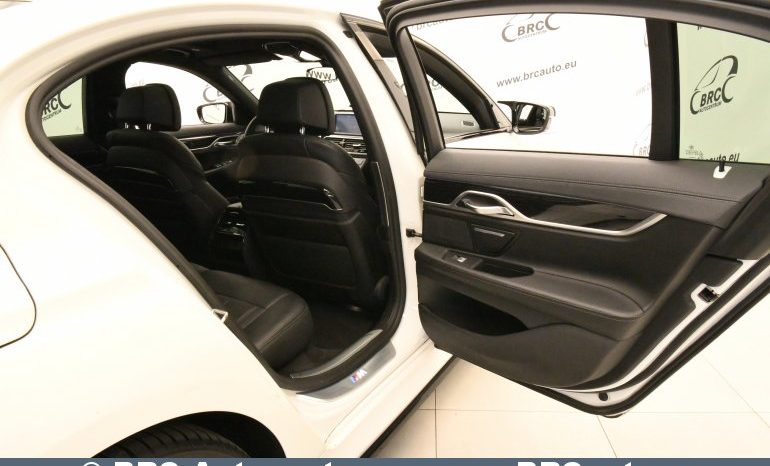 
								BMW 730 xDrive30d M-Sport Automatas 2019 full									