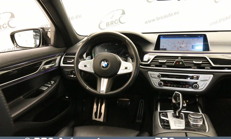 
								BMW 730 xDrive30d M-Sport Automatas 2019 full									