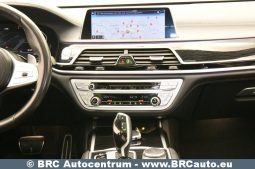 
										BMW 730 xDrive30d M-Sport Automatas 2019 full									