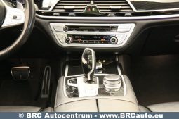 
										BMW 730 xDrive30d M-Sport Automatas 2019 full									