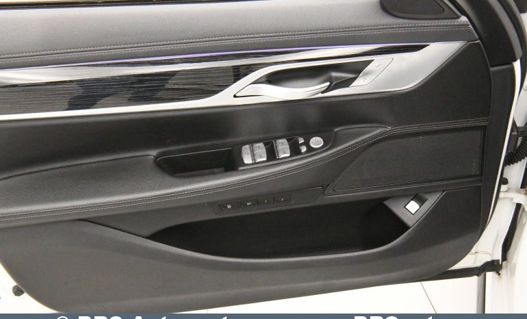 
								BMW 730 xDrive30d M-Sport Automatas 2019 full									