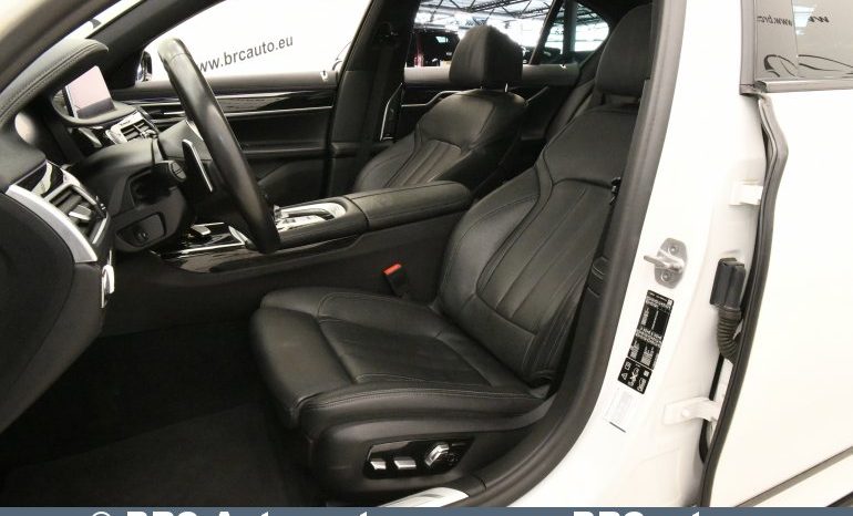 
								BMW 730 xDrive30d M-Sport Automatas 2019 full									