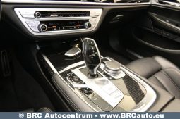 
										BMW 730 xDrive30d M-Sport Automatas 2019 full									