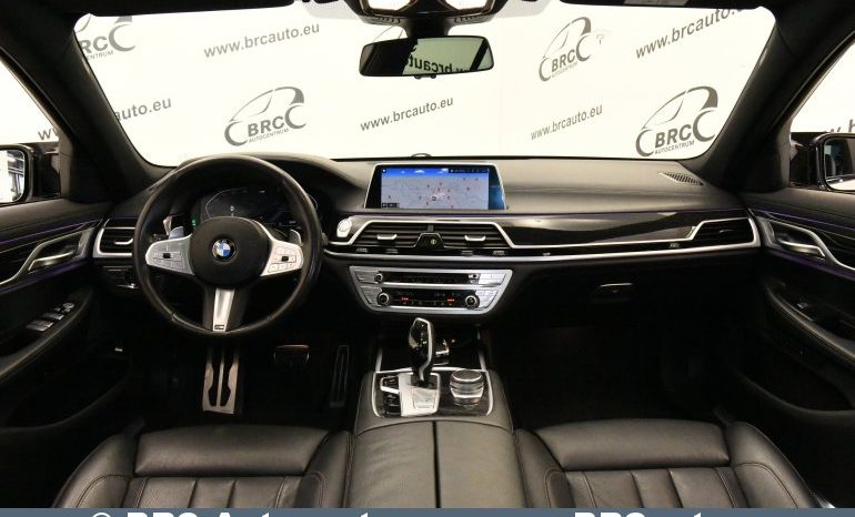 
								BMW 730 xDrive30d M-Sport Automatas 2019 full									