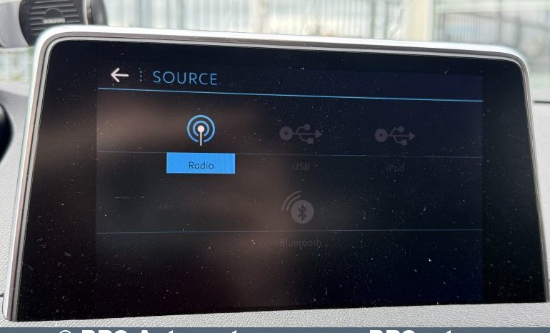 
								Peugeot 3008 1.5 BlueHDI 2018 full									