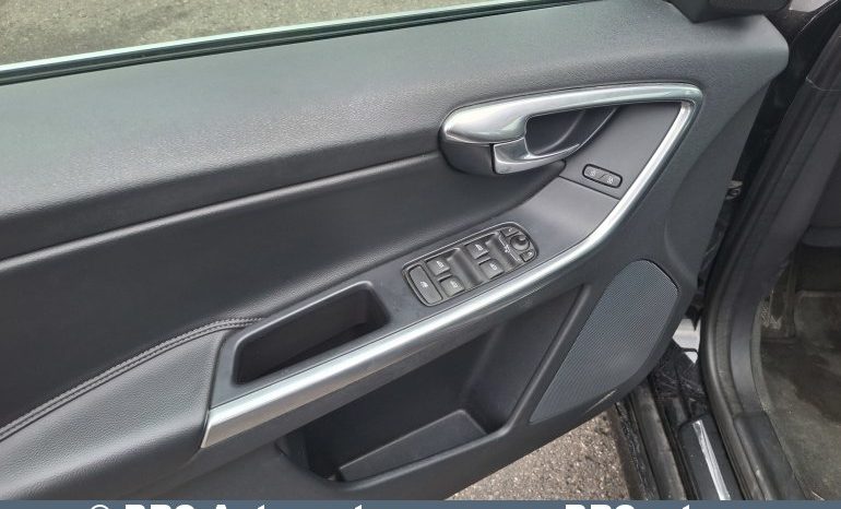 
								Volvo XC 60 2.0 D3 Automatas 2016 full									