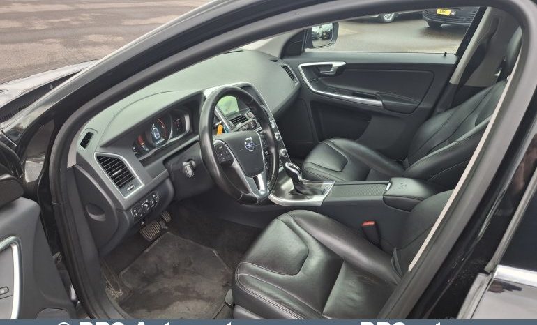 
								Volvo XC 60 2.0 D3 Automatas 2016 full									