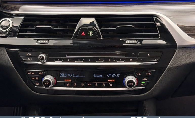 
								BMW 520 d Luxury Automatas 2017 full									