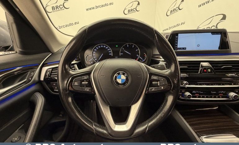 
								BMW 520 d Luxury Automatas 2017 full									