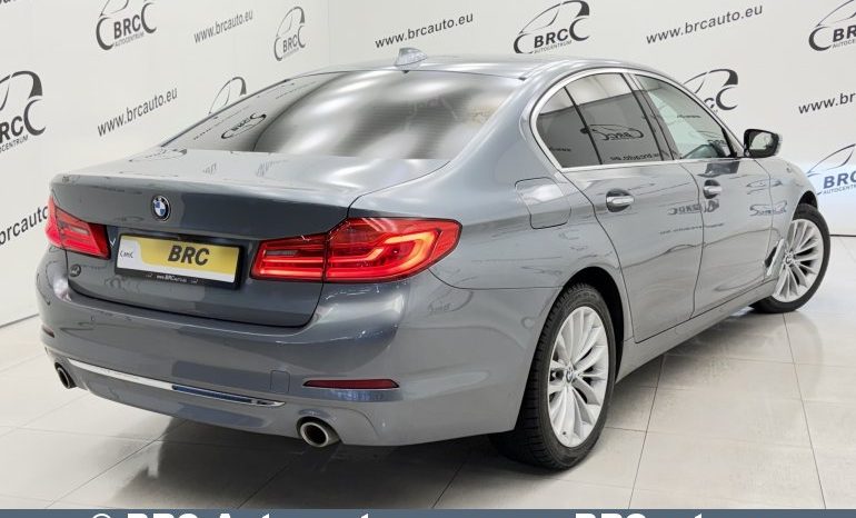 
								BMW 520 d Luxury Automatas 2017 full									