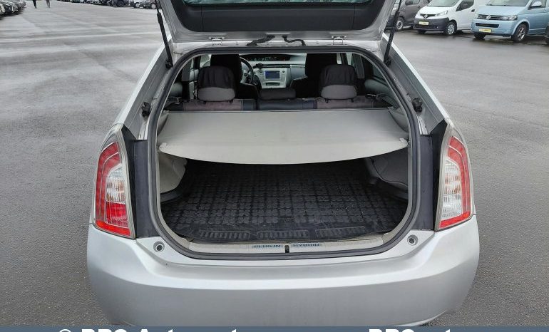 
								Toyota Prius Plug-in Hybrid Automatas 2013 full									