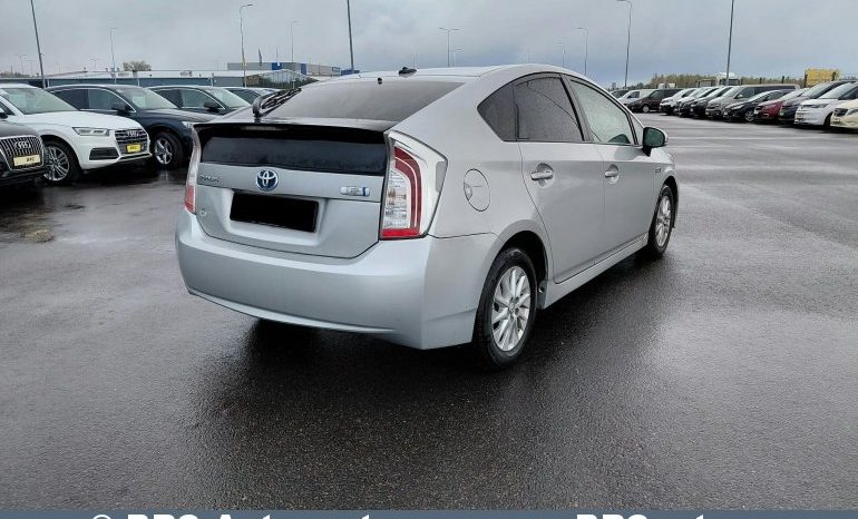 
								Toyota Prius Plug-in Hybrid Automatas 2013 full									