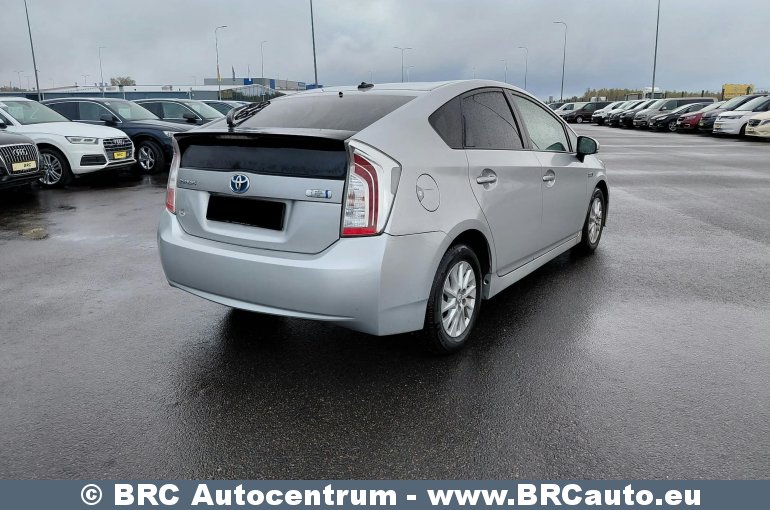Toyota Prius Plug-in Hybrid Automatas 2013