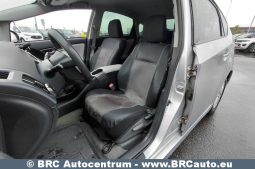
										Toyota Prius Plug-in Hybrid Automatas 2013 full									