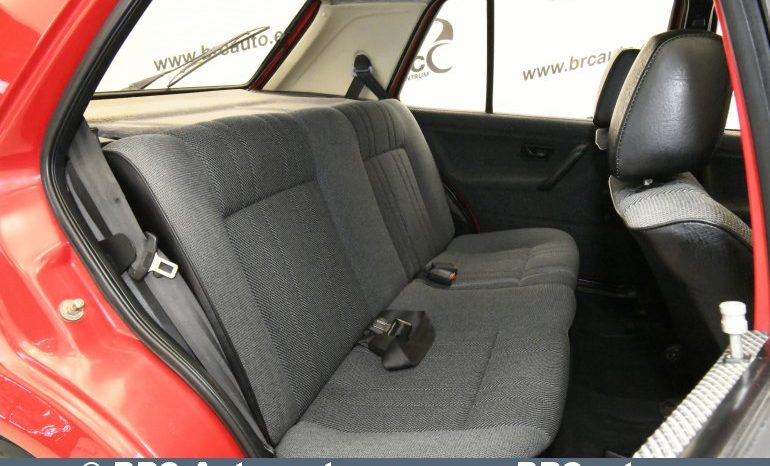 
								Volkswagen Golf GL 1990 full									