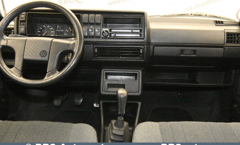 
								Volkswagen Golf GL 1990 full									