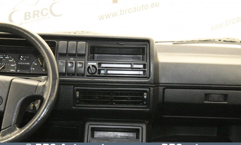 
								Volkswagen Golf GL 1990 full									