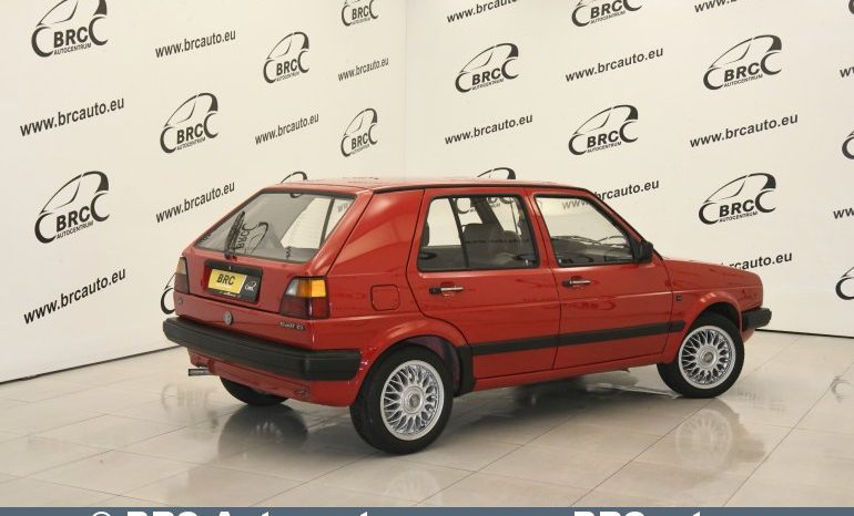 
								Volkswagen Golf GL 1990 full									
