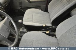 
										Volkswagen Golf GL 1990 full									