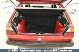 
										Volkswagen Golf GL 1990 full									