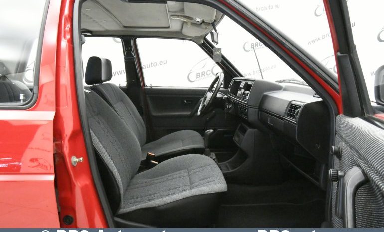 
								Volkswagen Golf GL 1990 full									