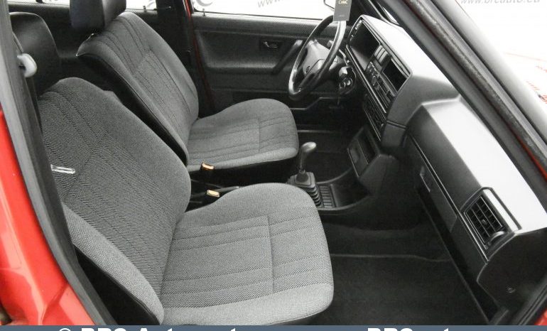 
								Volkswagen Golf GL 1990 full									