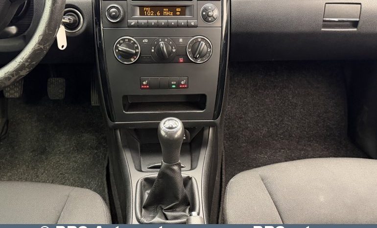 
								Mercedes-Benz A 180 1.7 BlueEFFICIENCY FWD Automatas 2012 full									