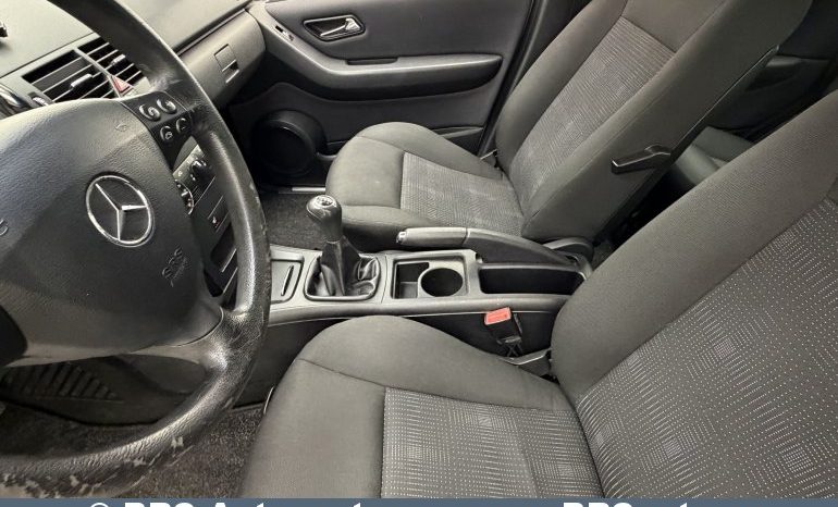 
								Mercedes-Benz A 180 1.7 BlueEFFICIENCY FWD Automatas 2012 full									