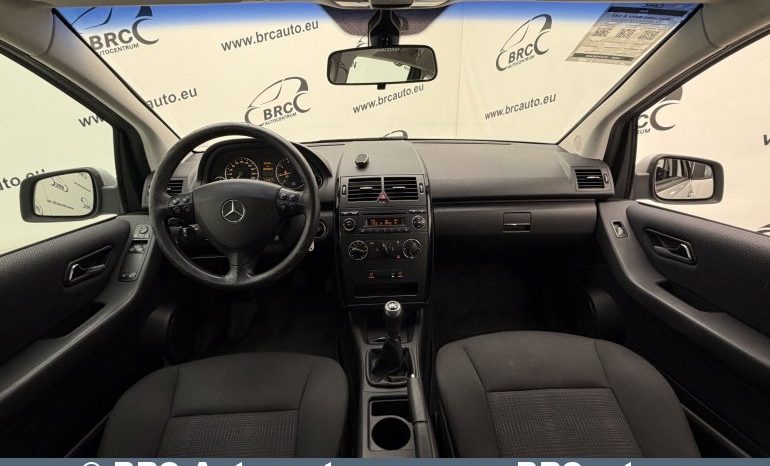 
								Mercedes-Benz A 180 1.7 BlueEFFICIENCY FWD Automatas 2012 full									