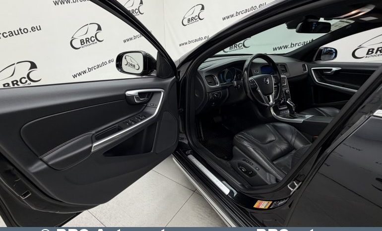 
								Volvo V60 D6 Plug-in Hybrid Twin Engine AWD Automatas 2014 full									