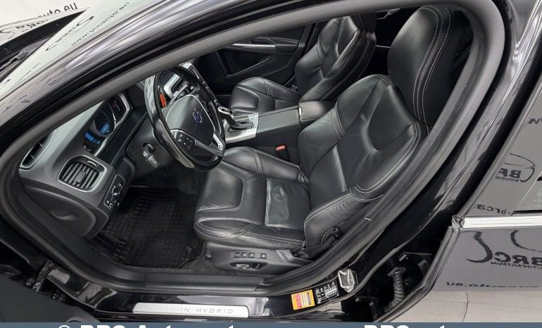 
								Volvo V60 D6 Plug-in Hybrid Twin Engine AWD Automatas 2014 full									