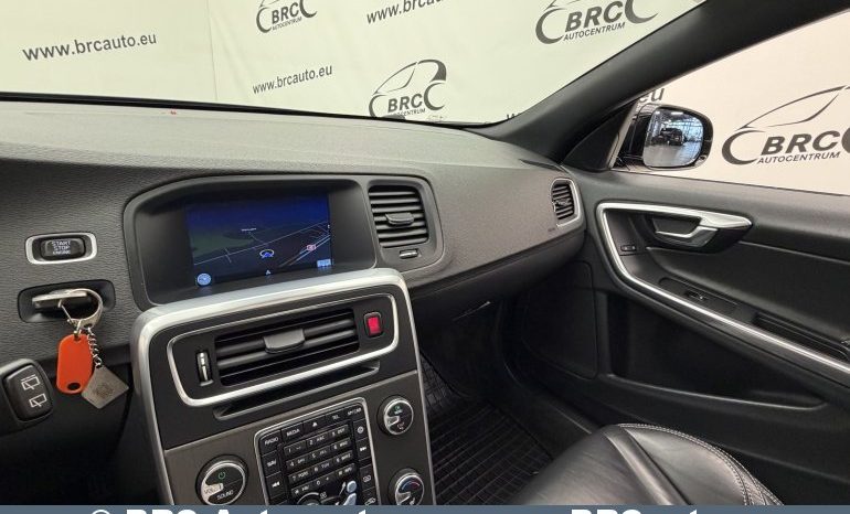 
								Volvo V60 D6 Plug-in Hybrid Twin Engine AWD Automatas 2014 full									