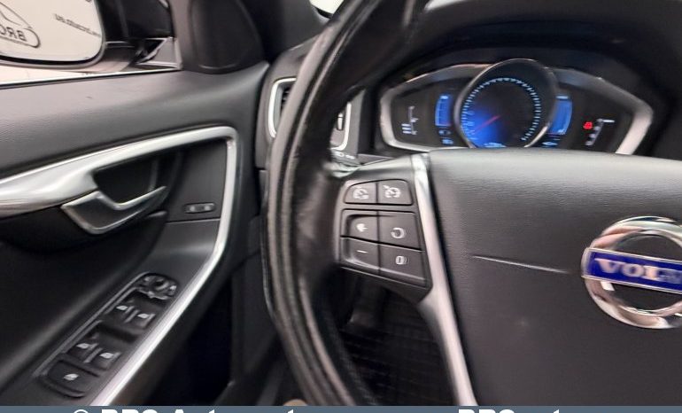 
								Volvo V60 D6 Plug-in Hybrid Twin Engine AWD Automatas 2014 full									