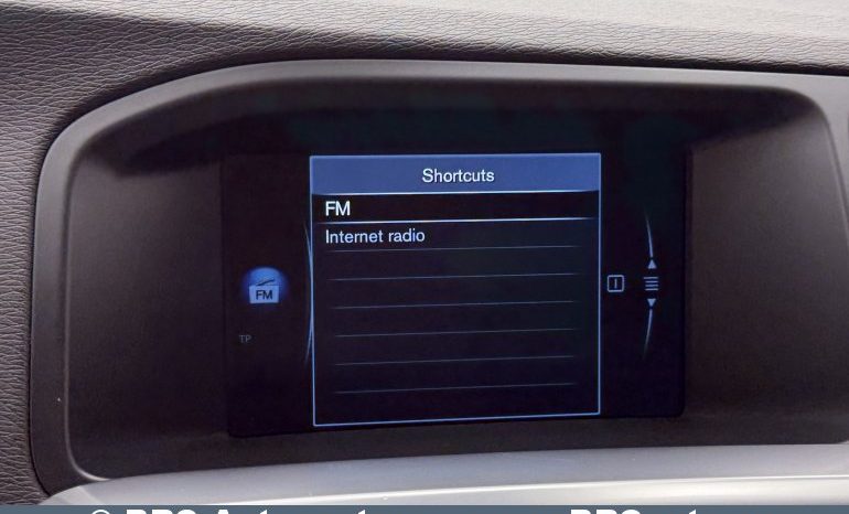 
								Volvo V60 D6 Plug-in Hybrid Twin Engine AWD Automatas 2014 full									