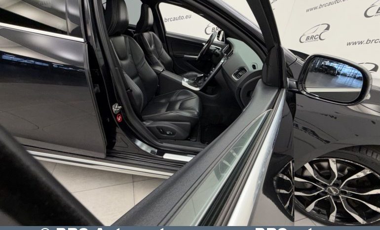 
								Volvo V60 D6 Plug-in Hybrid Twin Engine AWD Automatas 2014 full									