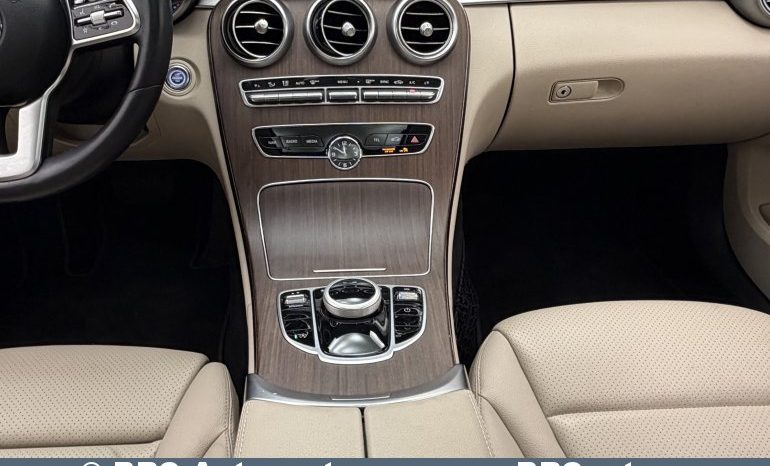 
								Mercedes-Benz C 300 Automatas 2019 full									