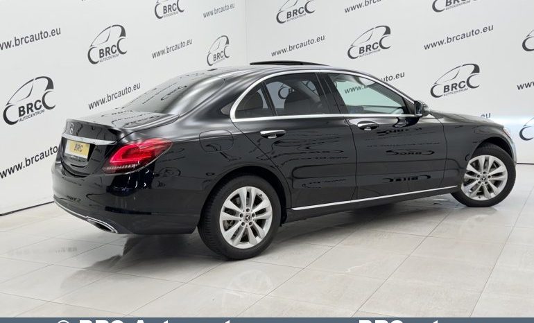 
								Mercedes-Benz C 300 Automatas 2019 full									