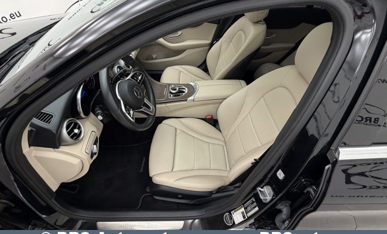 
								Mercedes-Benz C 300 Automatas 2019 full									
