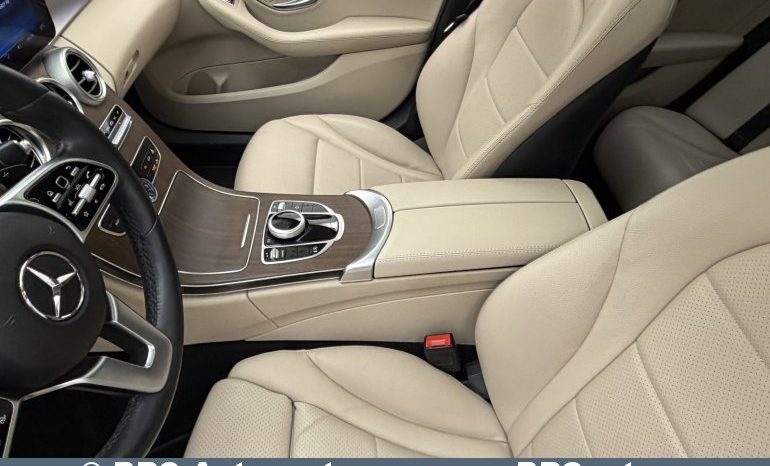
								Mercedes-Benz C 300 Automatas 2019 full									