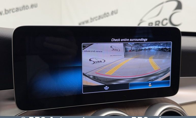 
								Mercedes-Benz C 300 Automatas 2019 full									