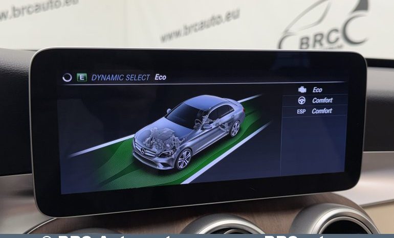 
								Mercedes-Benz C 300 Automatas 2019 full									