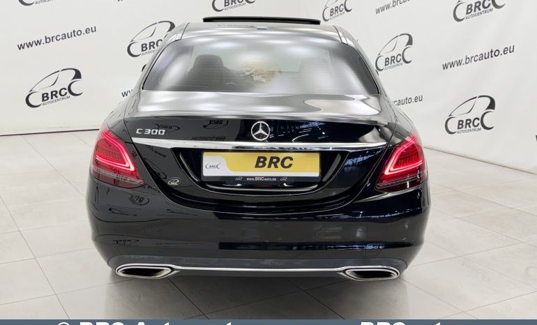 
								Mercedes-Benz C 300 Automatas 2019 full									